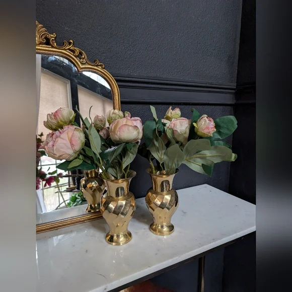 Vintage, set of 2,  Solid Brass Vase with Swirls, Made in India, 7" tall - Picture 2 of 5
